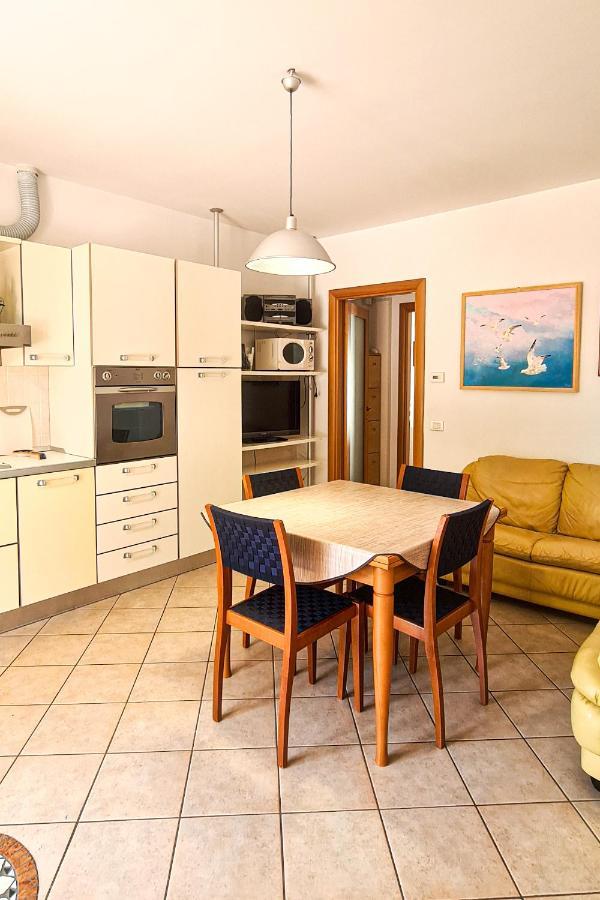 Appartamento S191 - Sirolo, delizioso trilocale con portico Esterno foto