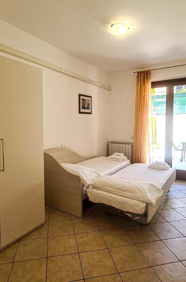 Appartamento S191 - Sirolo, delizioso trilocale con portico Esterno foto